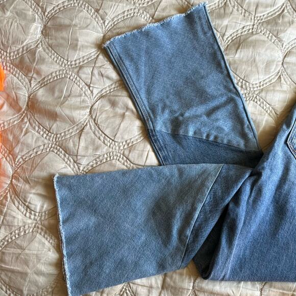 PAIGE 2-Color Collette Cropped Flare Hi Waist Flare Leg Contrasting Wash - Picture 1 of 11